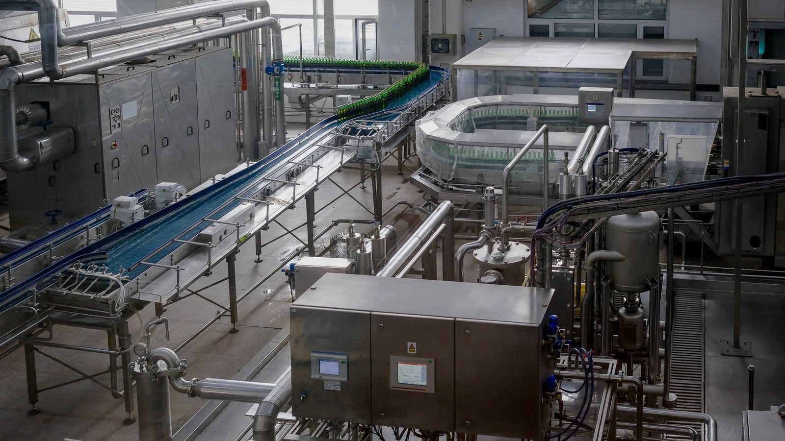 Dry ice blasting cleaning production equipment inside a Northwest Arkansas plant